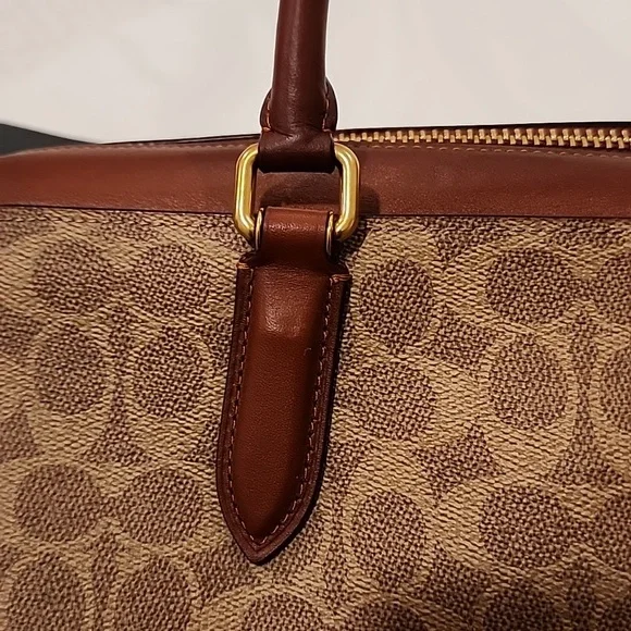 Coach Signature bond bag in tan rust Bags